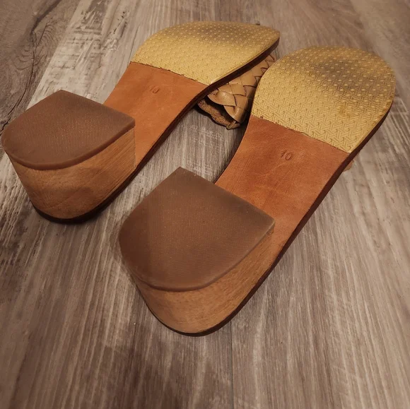 Liberté Santorini Woven Leather Slides Sandals EUC! - Picture 9 of 9